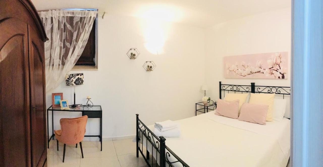 Camera Privata “Un Nido A Castello” Otel Cagliari Dış mekan fotoğraf